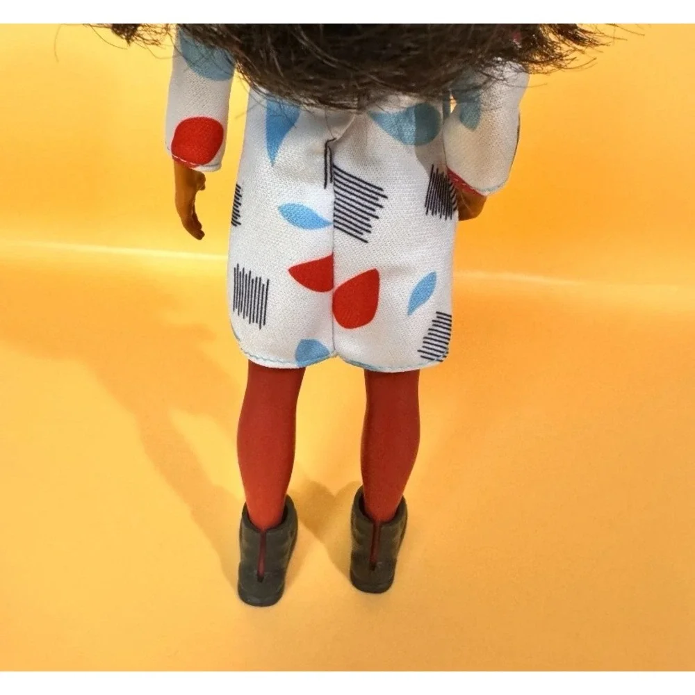 Mattel Karmas World Karma Grant Doll 9.5 inch White Red Blue Long Sleeve Toy